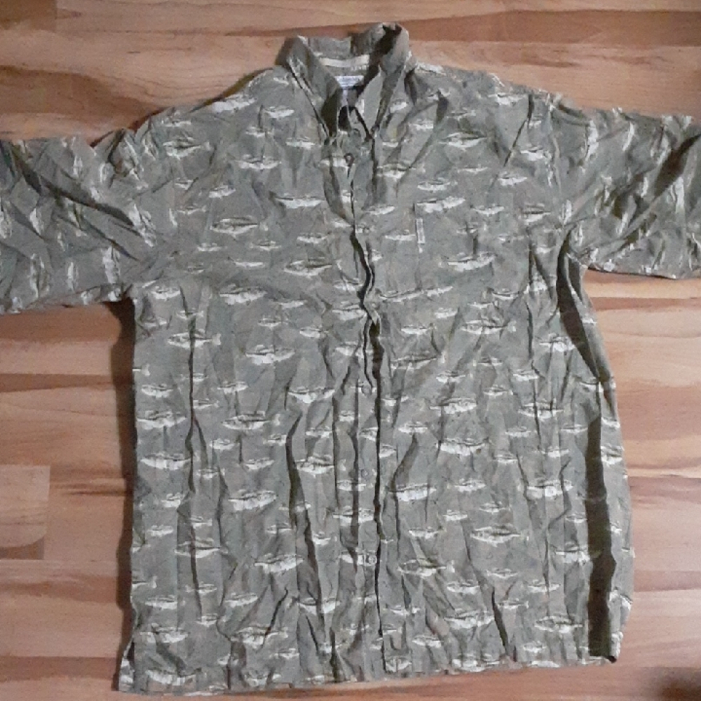 Columbia Olive Patterned Button Down Shirt